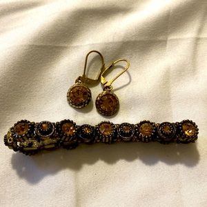 Round Crystal Drop Earrings and Stretchable bracelet 🛍💓⭐️⭐️⭐️⭐️⭐️